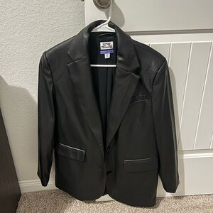 Women’s Oversized Black Blazer